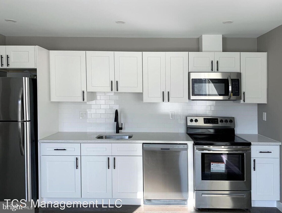 Primary Photo - 3 br, 1.5 bath House - 1379 S 46th St Unit 2