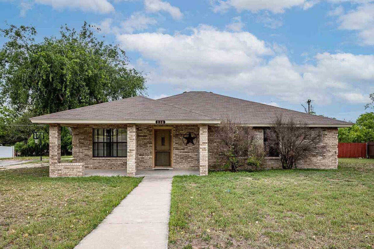 238 Tomahawk RENTAL Trl, Del Rio, TX 78840 House Rental in Del Rio
