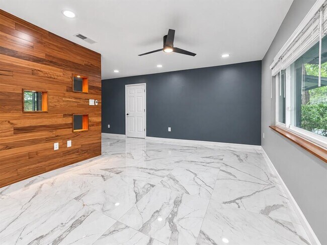 Foto del edificio - 3330 NW 24th Ave