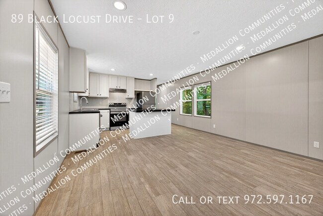 Foto del edificio - 89 Black Locust Dr