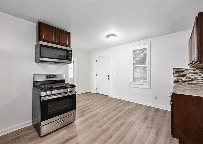 Fotografía del edificio - 4029 McGee St