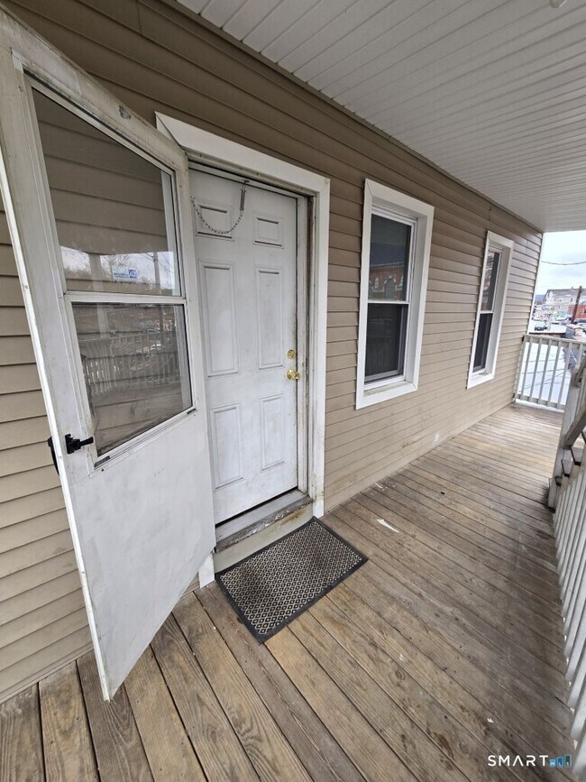 Foto del edificio - 779 E Main St