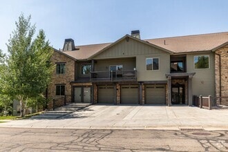 Building Photo - 1195 W Black Rock Trl