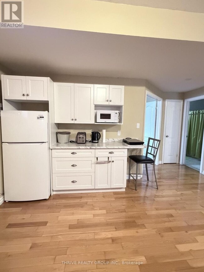 Photo du bâtiment - 2230 Coronation Dr