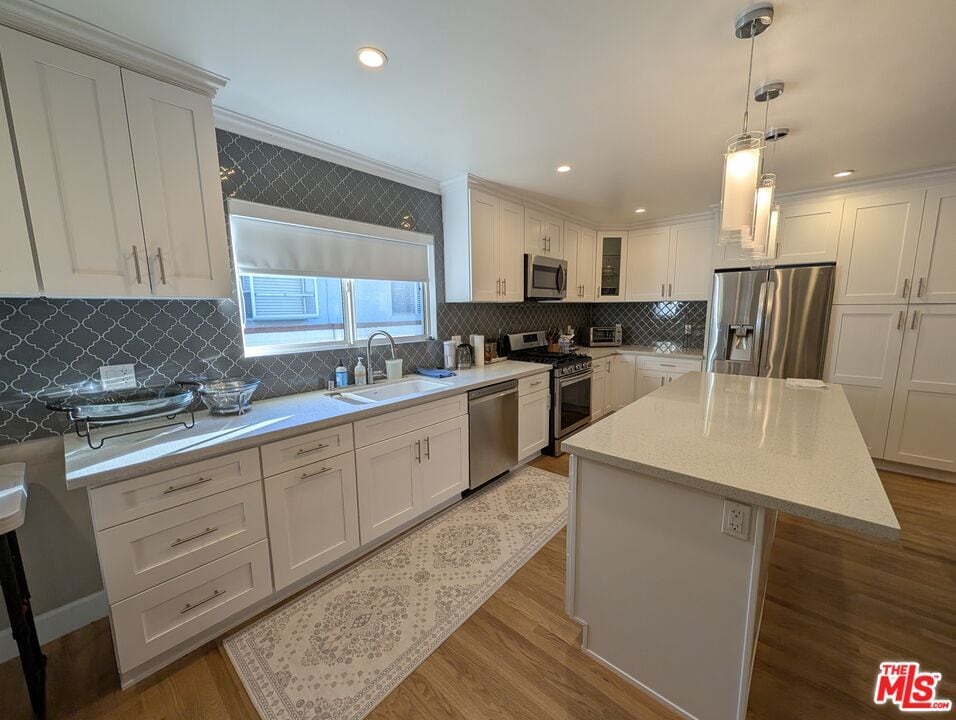 Foto principal - 5768 Graves Ave