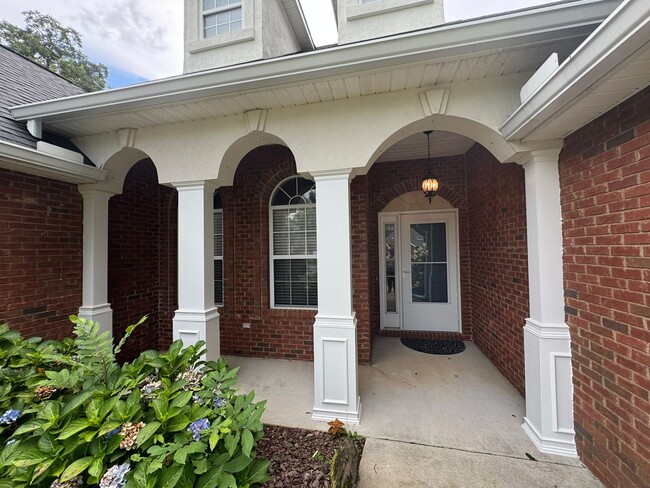 Building Photo - 111 Weatherstone Pl