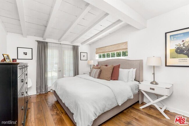 Building Photo - 3 br, 1.5 bath House - 4616 Laurelgrove Ave