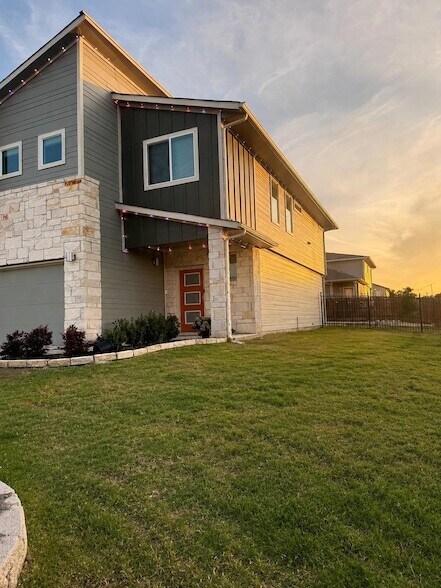 Foto del edificio - 10924 Meris Ln