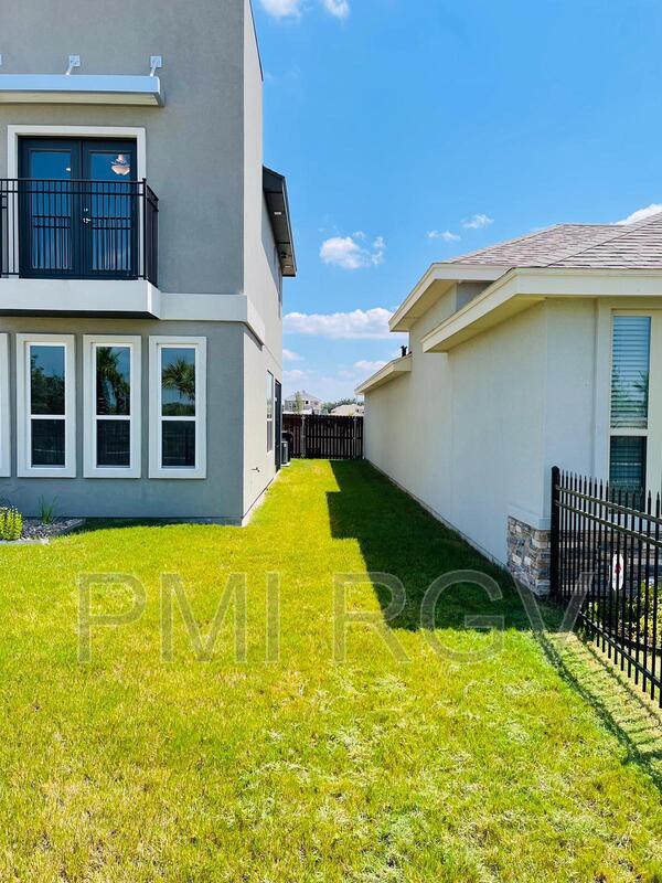 Building Photo - 10211 N 14th St