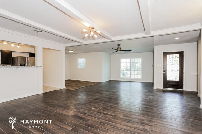 Building Photo - 2316 Lynnhaven Rd