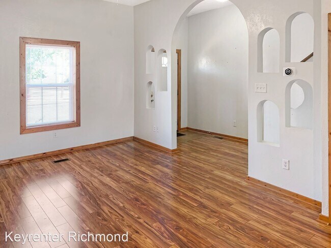 Building Photo - 2 br, 1.5 bath House - 506 N 23rd St