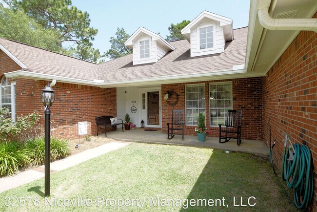 Building Photo - 4 br, 2 bath House - 1654 Parkside Circle