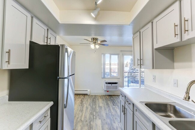 Interior Photo - Heritage Apartments