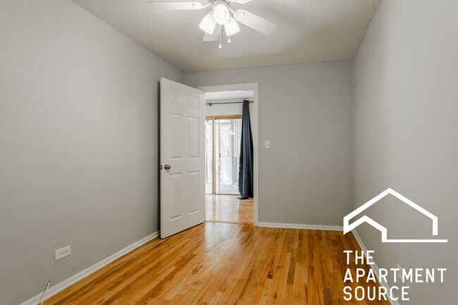 Foto del edificio - 1380 N Dean St