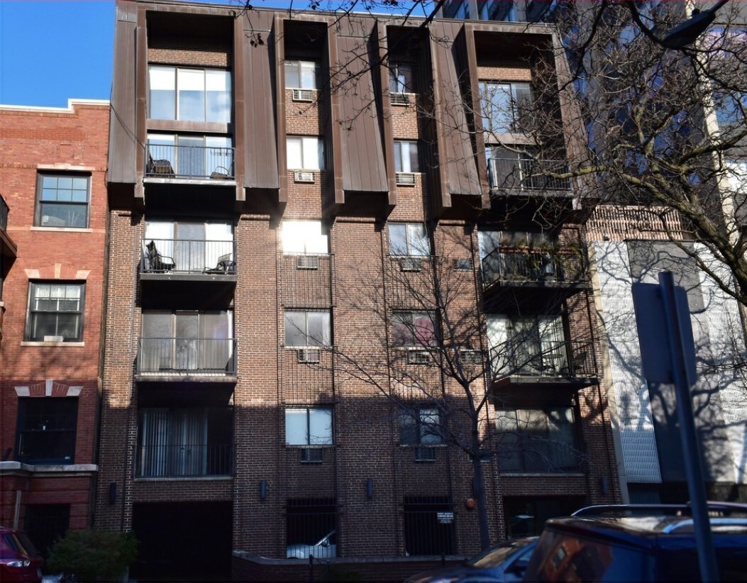 The Wrightwood 512 W Wrightwood Ave Apartments Chicago, IL