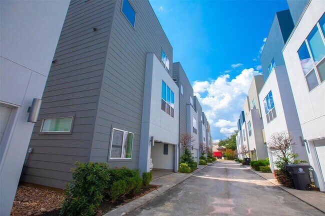 Foto del edificio - 1610 Bastrop St
