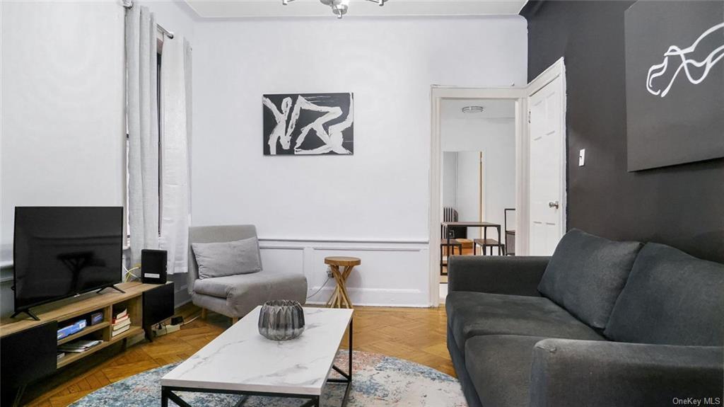 Foto principal - 1559 Sterling Pl