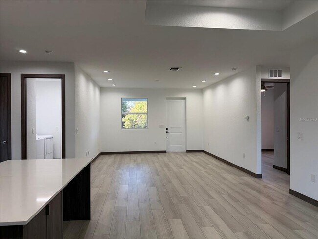 Foto del edificio - 3050 Wentworth St