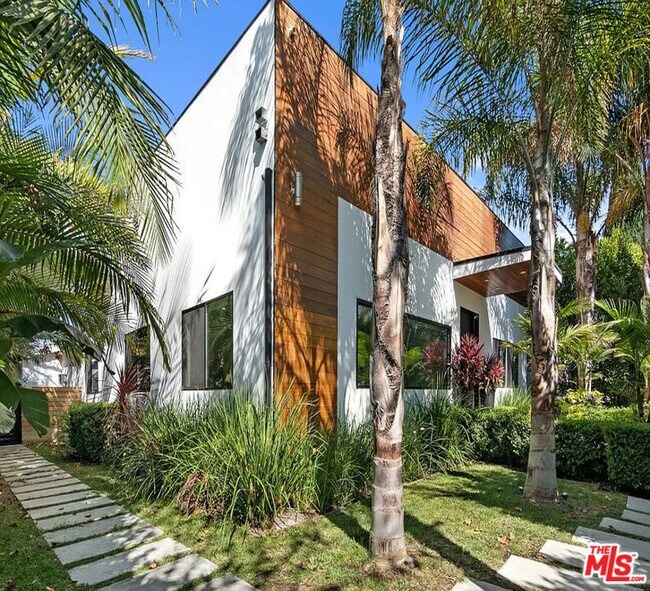 Foto del edificio - 465 S Mansfield Ave