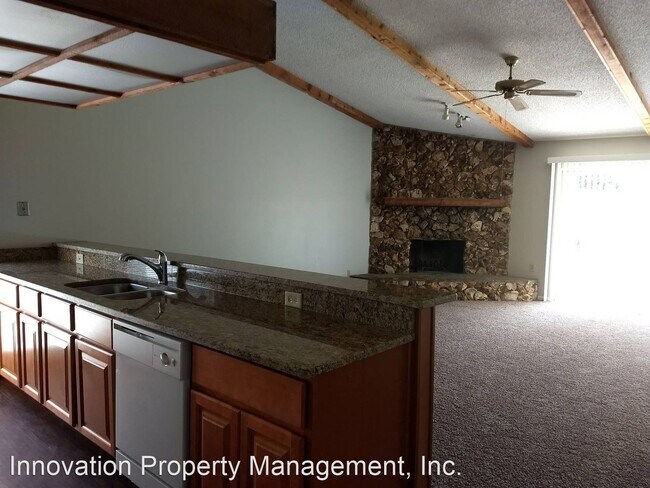 Building Photo - 2 br, 2 bath House - 192 Kuzmany Rd