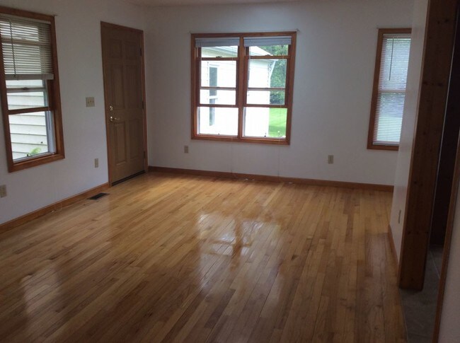 Foto del edificio - 6910 Walters Rd