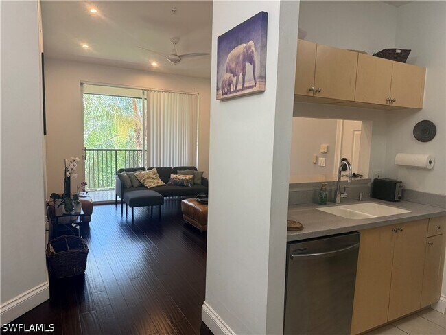 Foto del edificio - 1180 Reserve Way