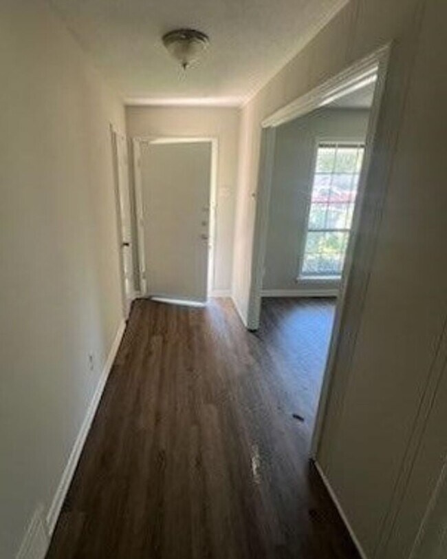 Building Photo - BELOW MARKET RENT!
