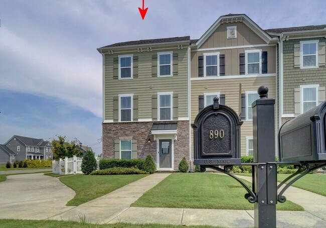 Foto del edificio - READY 08-17-26l!! A 3-Bedroom Townhome w/Garage in Culpepper Landing! Community Pool, Dog Park, P...