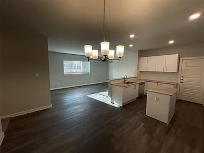 Building Photo - 9807 Grosbeak Ln
