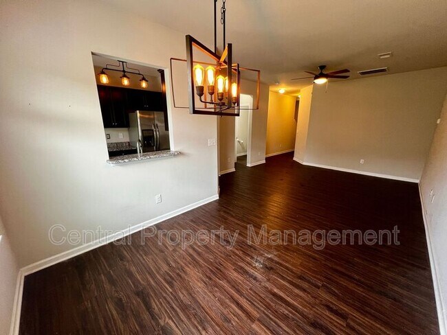 Foto del edificio - 43 Moorlyn Ln