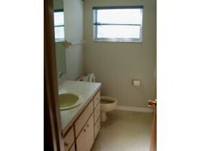 Building Photo - 5087 SW 196th Ave