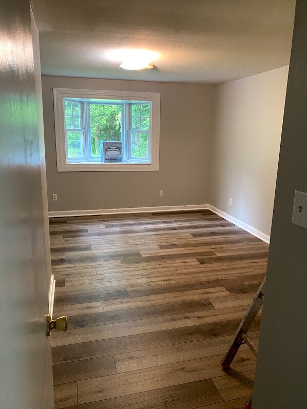 Foto del edificio - 10819 Warwick Ave