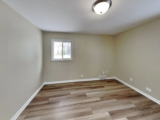 Foto del edificio - 712 E Le Moyne Ave