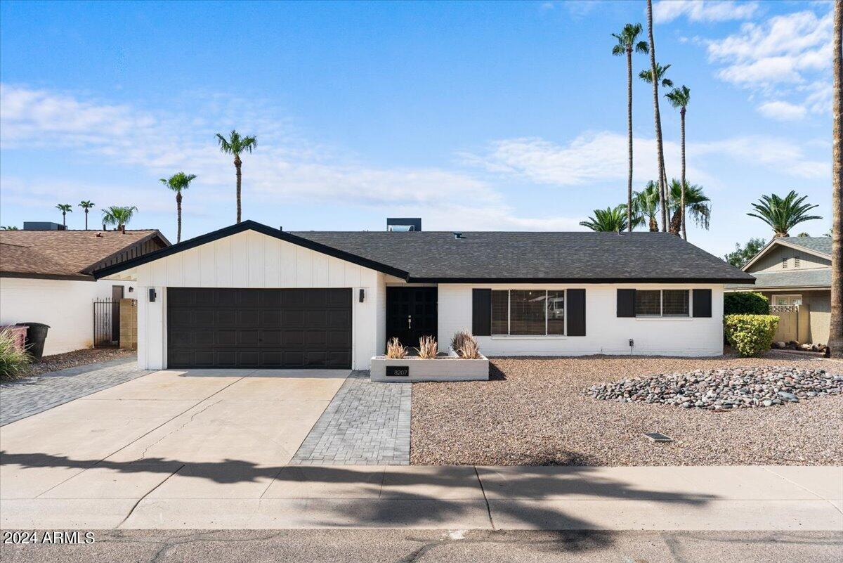 Primary Photo - 8207 E Montebello Ave