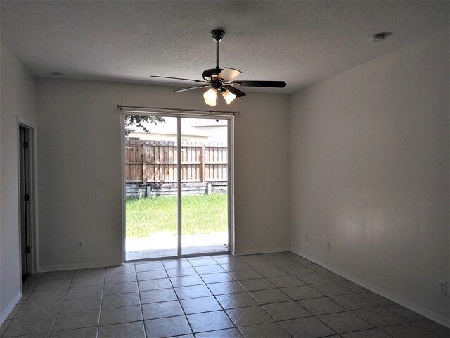 Building Photo - 10213 Grant Creek Drive