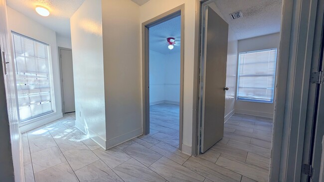 Building Photo - 12020 Fruitwood Dr