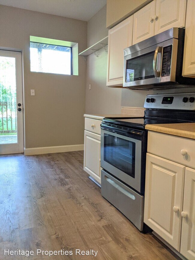 Building Photo - 2 br, 1 bath House - 5345 Pershing Ave Apt 1B