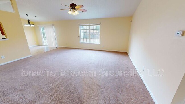 Foto del edificio - 204 Juniper Leaf Way