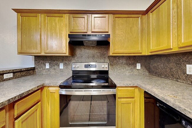 Building Photo - 7008 Eagles Landing