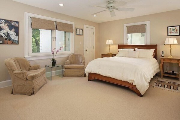 Foto del edificio - 580 Dedham St