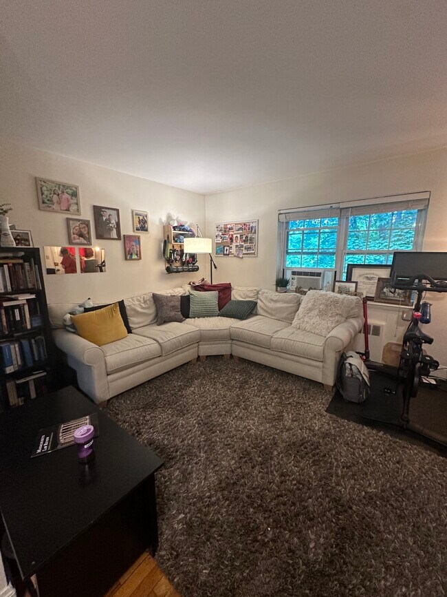 Foto del edificio - 5 Charlesbank Rd