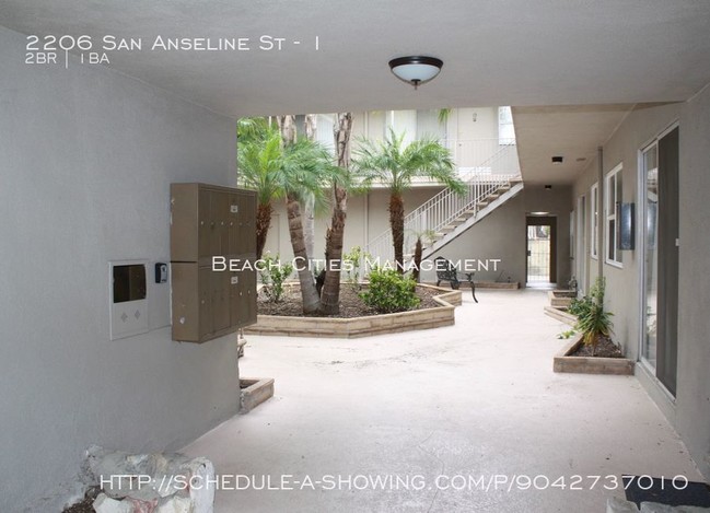 Foto del edificio - 2206 San Anseline Ave
