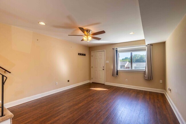Foto del edificio - Updated 2 Bedroom 1.5 Bath in Goshen Valley!