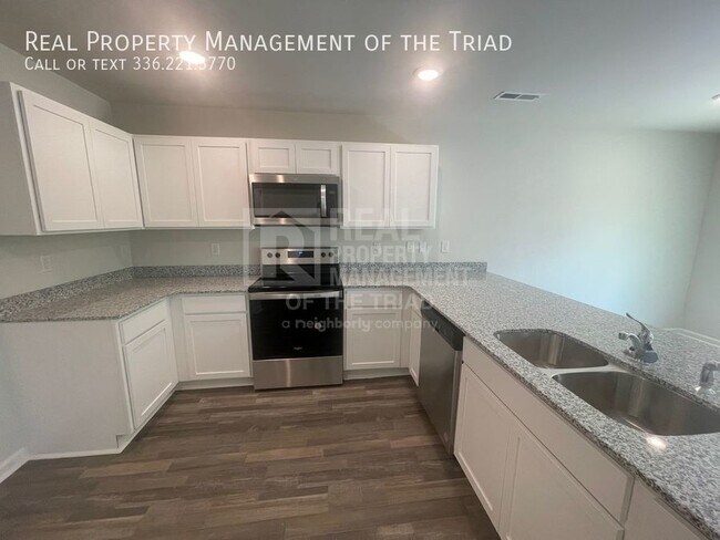 Foto del edificio - Unbelievable 5bd/3ba home in Lexington, br...