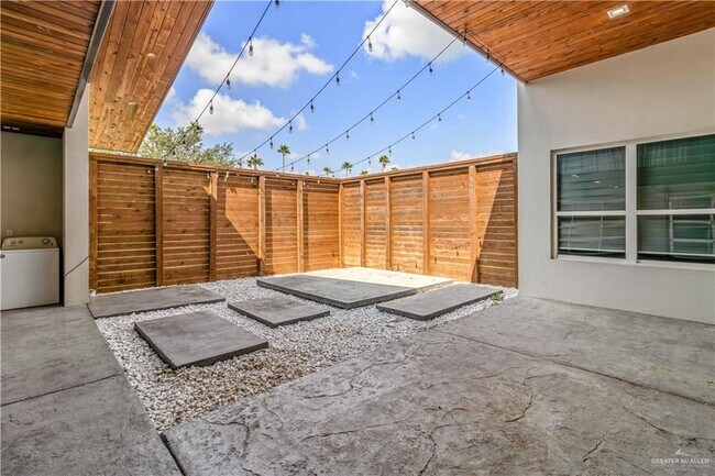 Foto del edificio - 21 Kilgore Ave