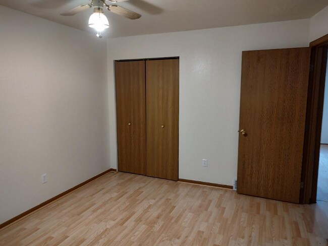 Foto del edificio - 109 S Lane St