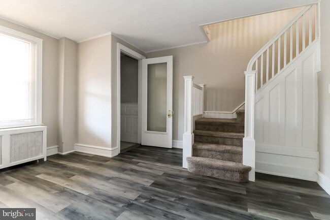 Building Photo - 2025 S 57th St