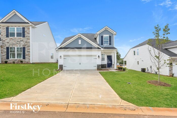 Foto principal - 525 Hillpark Ln