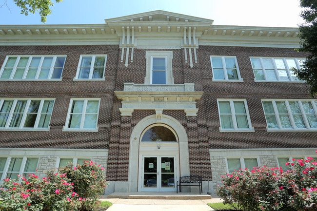 Building Photo - Baxter Springs Senior Residences Building Photo - Baxter Springs Senior Residences
