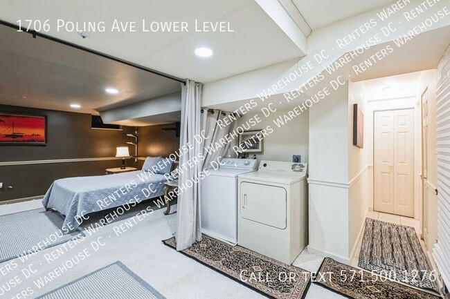 Foto del edificio - Spacious Luxury Basement Suite In Friendly...